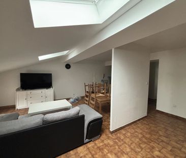 Location Appartement 2 pièces 48 m2 à Saint-Étienne - Photo 2