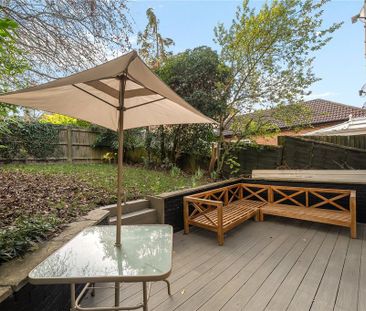 2 bedroom end of terrace house to rent - Photo 3