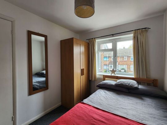 College Road 33 Room 5 - Photo 1