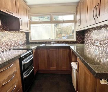 3 bedroom semi-detached house to rent - Photo 3