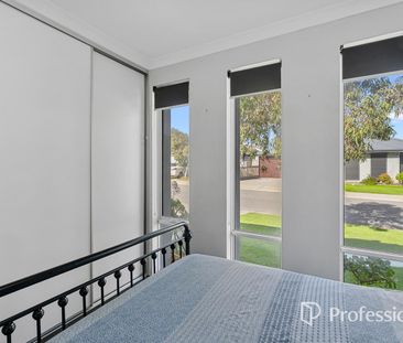 MODERN LIVING IN THE POPULAR MOVIDA ESTATE - Photo 6