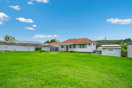 12 Tennent Road, Mount Hutton NSW 2290 - House For Rent | Domain - Photo 3