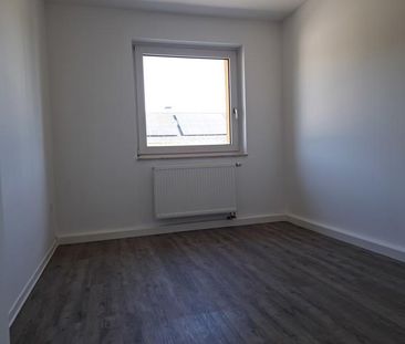 Renoviert und bezugsfertig... 3-Zimmerwohnung mit Balkon in zentral... - Foto 1