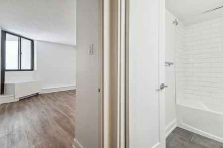 For Lease - 340 Colborne Street Unit# 304, London East, Ontario - Photo 4