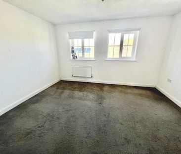 4 bedroom semi-detached house to rent - Photo 4