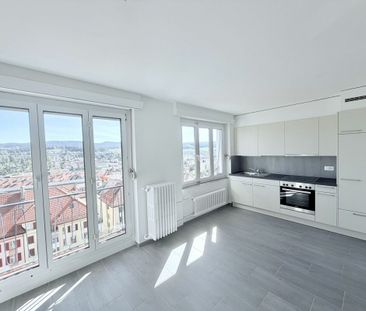 UN 2.0 PIÈCES ENTIÈREMENT RÉNOVÉ AVEC VUE DÉGAGÉE - Foto 1