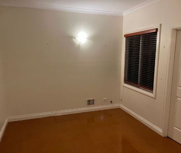 Beautiful Home, Great Location! - Photo 4