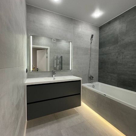 Inchiriere apartament cu 2 camere Drumul Taberei - Fotografie 4