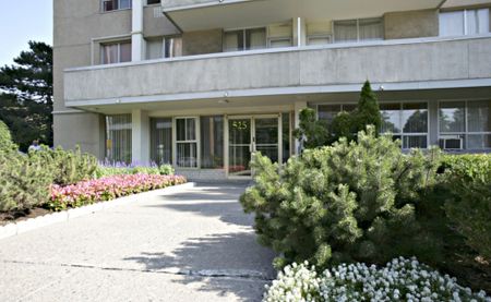 For Lease - 525 Eglinton Avenue Unit# 201, Toronto, Ontario - Photo 5