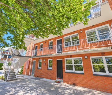 Perfectly Positioned One Bedroom Richmond Apartment! - Photo 4