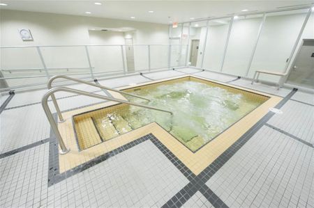 Studio Apartment For Rent In Downtown Vancouver - Photo 3