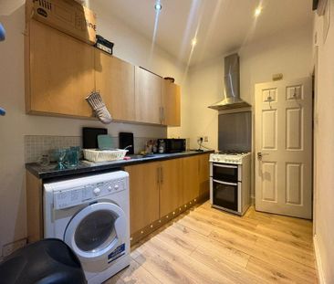 1 bedroom house of multiple occupation to rent - Photo 4