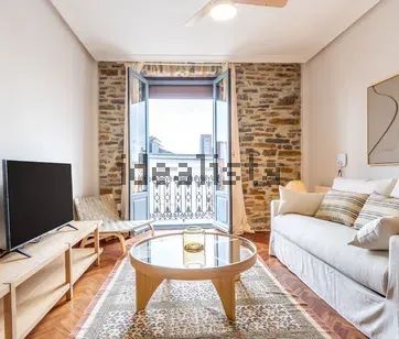 Alquiler de piso en Calle Salud, 14 - Photo 1