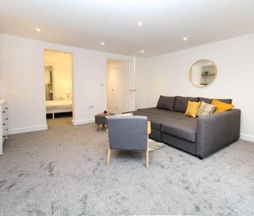 4 bedroom terraced house to rent - Photo 3