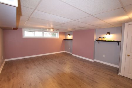 For Lease - 8 Meadowland Avenue Unit# Lower, Barrie, Ontario - Photo 5