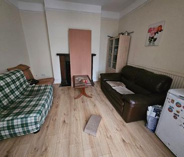 1 bedroom semi-detached house to rent - Photo 1