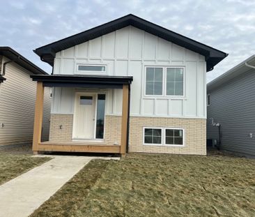 Brand New 3-Bedroom 2 Full Bathroom Aspen Ridge-Saskatoon First Mon... - Photo 4