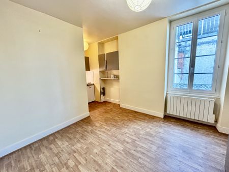 Location Appartement 1 pièce 17m² VICHY 03200 - Photo 4