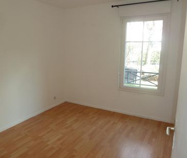 Location Appartement 3 pièces 66m² CARRIERES SOUS POISSY 78955 - Photo 2