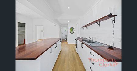 Amazing home right near the CBD! - Photo 4