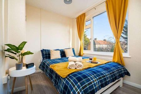 Roxeth Green Avenue, HA2 - Photo 5