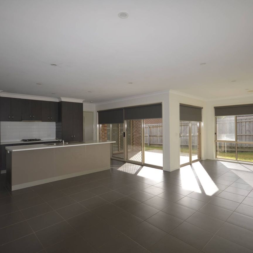 ADDISON REAL ESTATE - Photo 1