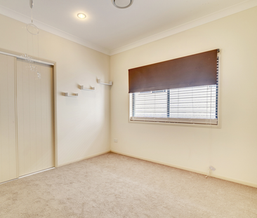 12 Ovals Terrace, Springfield Lakes, QLD 4300 - Photo 5