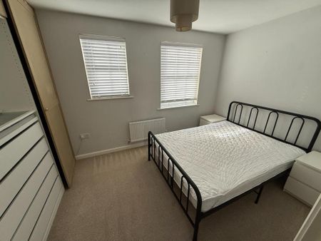 2 bedroom end of terrace house to rent - Photo 3