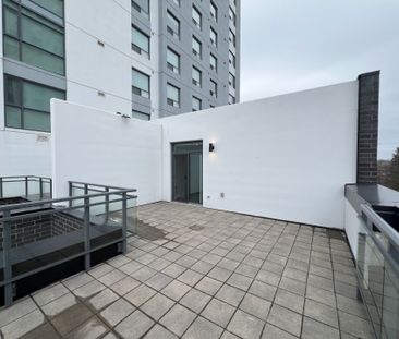 For Lease - 549 FANSHAWE PARK Road Unit# 113, London North, Ontario - Photo 1
