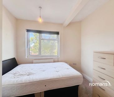6 bedroom detached to rent - Photo 5