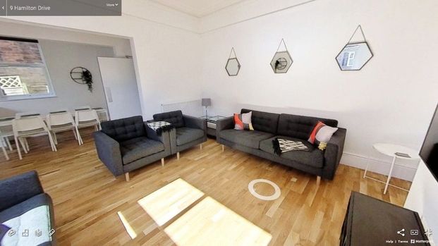 9 Hamilton Drive, NG7 1DF, NOTTINGHAM - Photo 1