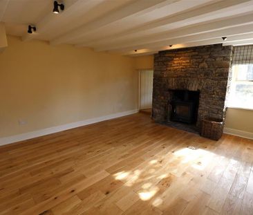 2 bedroom detached house to rent - Photo 2