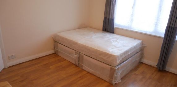 1 bedroom house of multiple occupation to rent - Photo 2