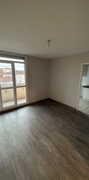 Location Appartement 1 pièce 28m² GERZAT 63360 - Photo 1