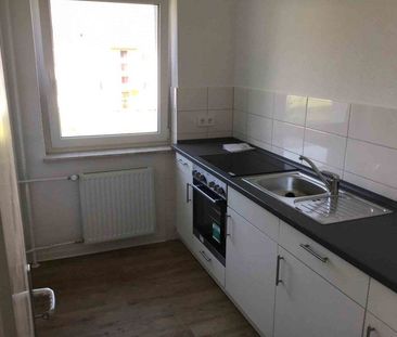 Komplett modernisierte Dachgeschoss-Wohnung in Eichholz - Foto 3