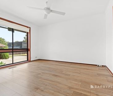 Neatly Presented & Prime Location - Photo 5