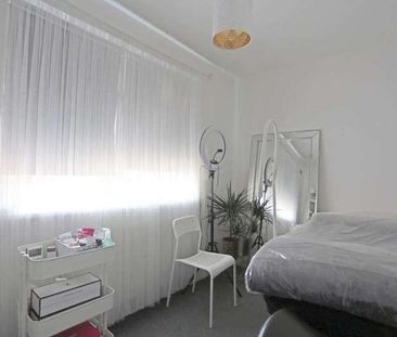 Cherry Tree Lane Rainham, RM13 - Photo 5