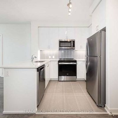 Yonge/Sheppard Brand New Luxury 2Bdrm +Den Open Concept Kitchen - Photo 3