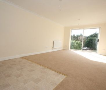 Wych Hill Lane, Woking - Photo 1
