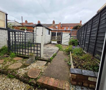 2 bed terraced house to rent Gordon Road, Wellingborough NN8 - Photo 6