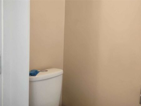 For Lease - 54 Chapman Drive Unit# Upper, Ajax, Ontario - Photo 5