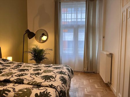 Kiadó felújított lakás - Budapest VI. kerület - Fotó 2