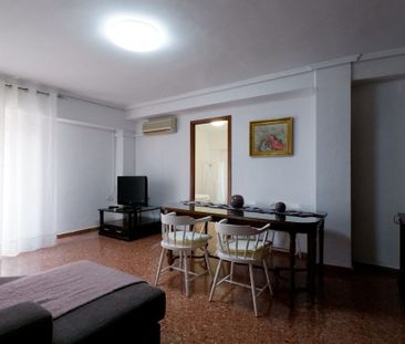 El Cabanyal-El Canyamelar, Valencia, Valencian Community 46011 - Photo 4