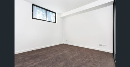 ENTERTAINER'S DREAM WITH TERRACE AND SPACIOUS LIVING WITH ABSOLUTE CONVENIENCE - Photo 4