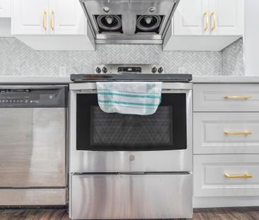 For Lease - 92 Hummingbird Drive Unit# (Lower), Toronto, Ontario - Photo 2