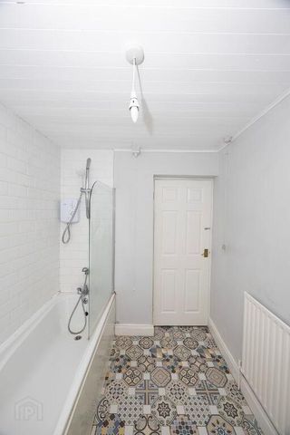 8 Lough Road, Lurgan, BT66 6JE - Photo 4