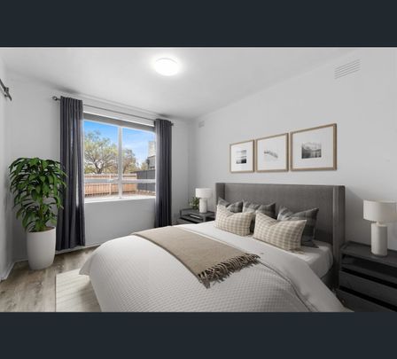 2/156A Napier St, Essendon, Vic 3040 - Photo 1