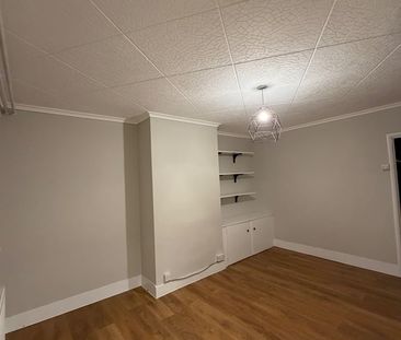 2 Bed Terraced House, Dalton Avenue, CR4 - Photo 4