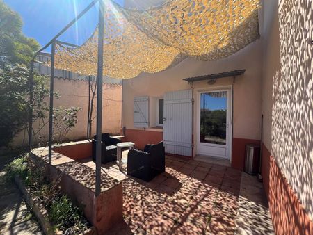 Location Appartement 4 pièces 84m² LA FARLEDE 83210 - Photo 5