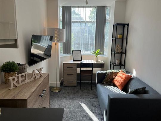 1 bedroom private hall to rent - Photo 1